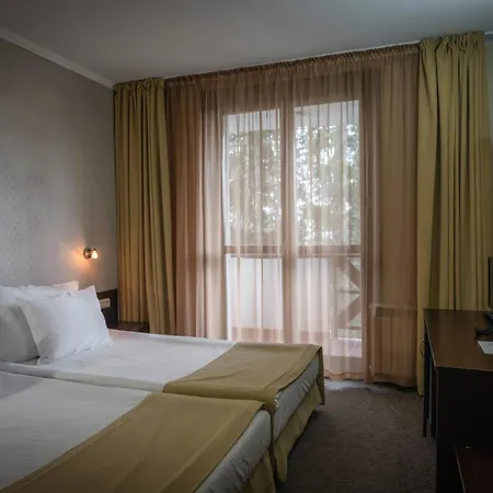 Hotel Snezhanka 3*