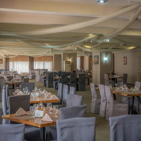 Snezhanka Hotel 3*