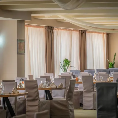 Snezhanka Hotel