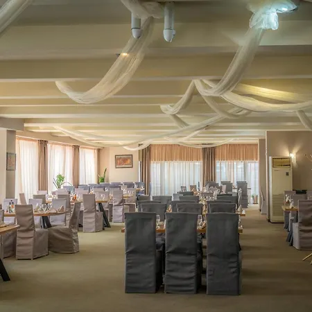 Hotel Snezhanka 3*