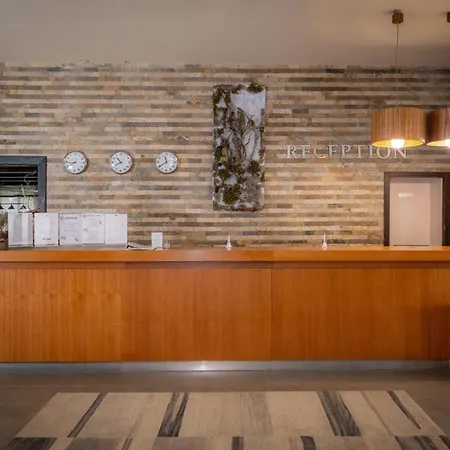 Snezhanka Hotel